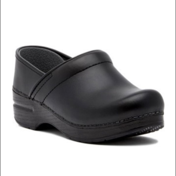 dansko black leather clogs
